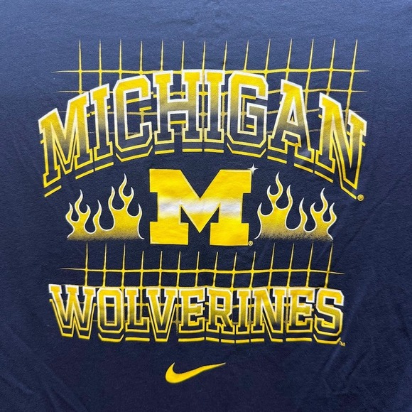 Nike Michigan Wolverines Mens Size Large Navy Blue Long Sleeve Graphic Shirt - Picture 6 of 7